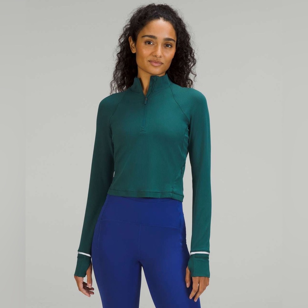Lululemon Its Rulu‎ Run Cropped Half Zip in Green Jasper